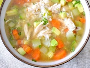 Receta de Caldo Tlalpeño con Arroz | Caldotlalpeñ